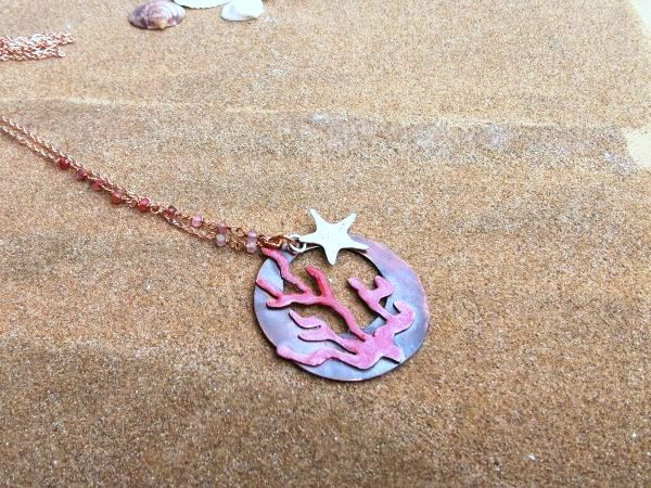 collana lunga in rame con corallo rosso