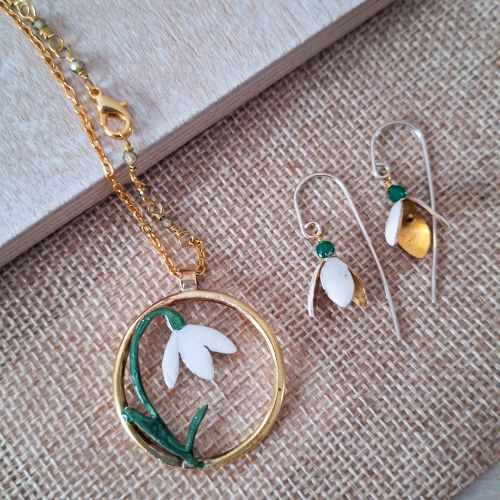 ciondolo e orecchini bucaneve