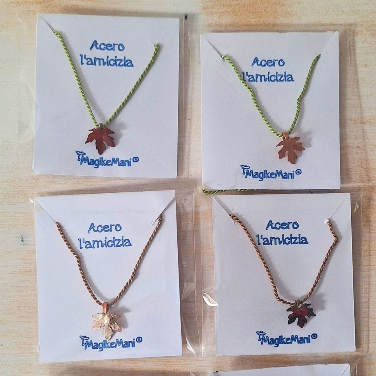 Collana Acero artigianale in rame – Fogliolina simbolo di amicizia - immagine 3