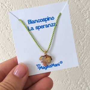Collana biancospino artigianale in ottone – Fogliolina simbolo di speranza
