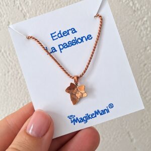 Collana edera artigianale in ottone – Fogliolina simbolo di passione