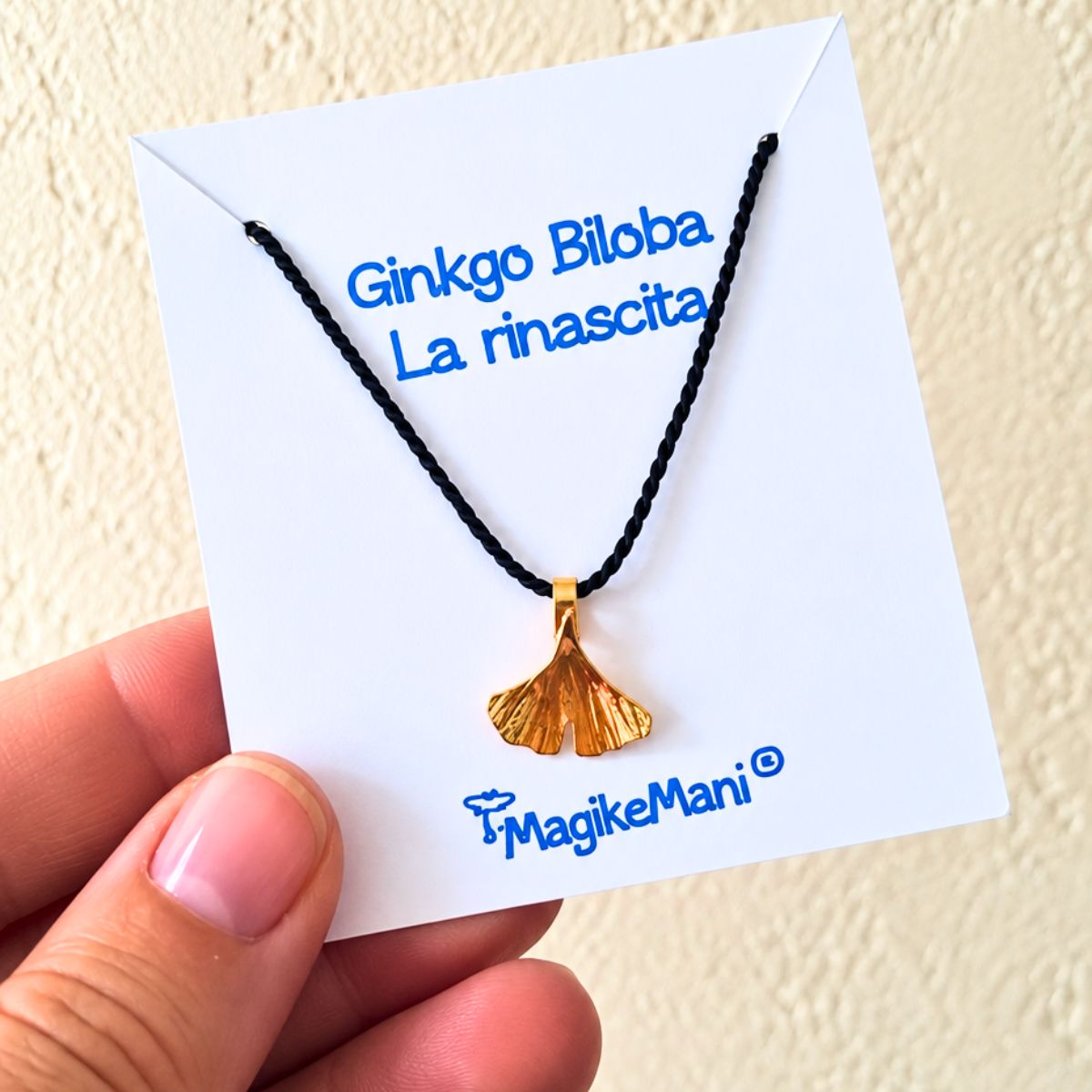 Collane girocollo con foglioline e significato simbolico - immagine 7