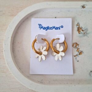 Orecchini semplici a cerchio con fiore, perfetti per spose e damigelle